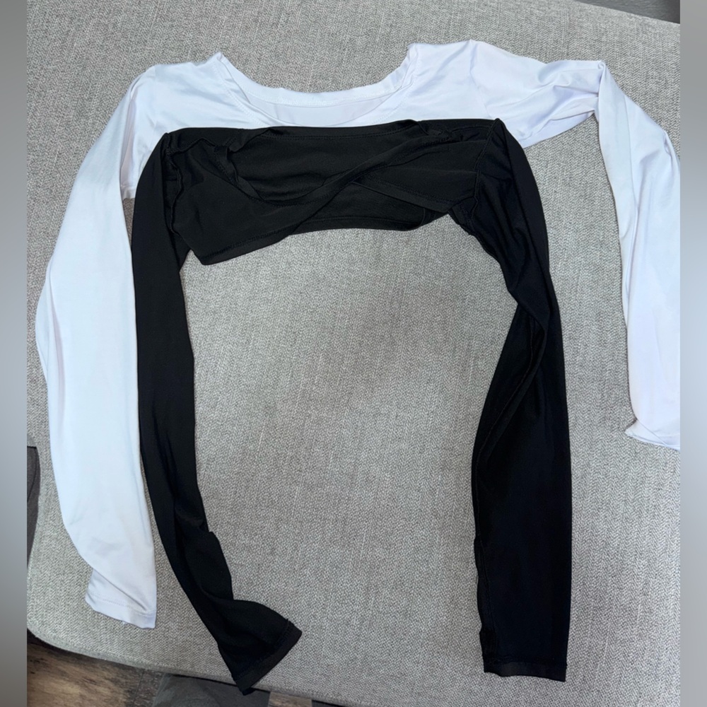 Black and White Cooling Shawl Long Sleeve